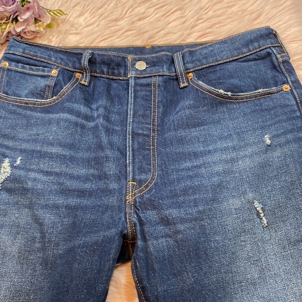 Levi’s 501 Skinny Light Distressed High Rise Jeans sz 32 - Picture 4 of 13